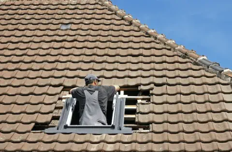 Pose de velux - Conilhac-Corbières